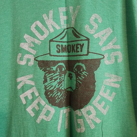 XL and XLT T-shirt Bundle - Set of 2 Used Unbranded Shirts - Picture 4 of 5